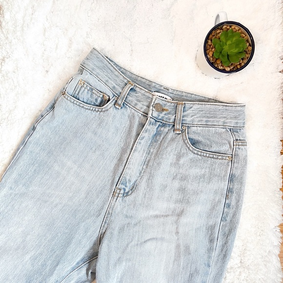 CHUU Cut Distressed Flare High-Waisted Denim Jeans - Picture 2 of 6